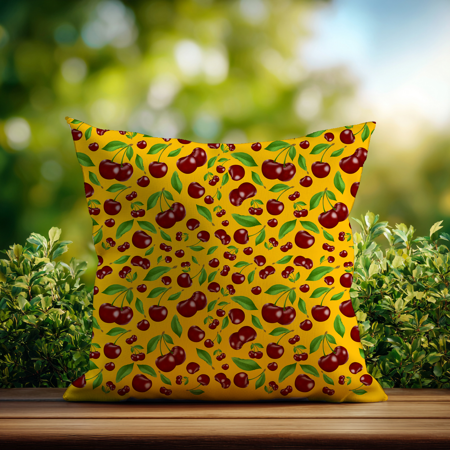 Kersen – Decoratief Kussen (gele print)