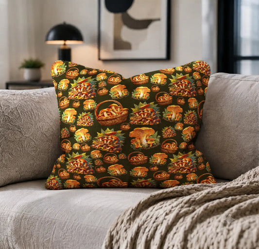 Decoratief Kussen Bospaddestoelen – Donkergroene Achtergrond